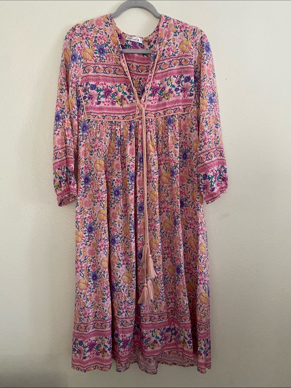 R VIVIMOS Bohemian Pink Floral Tie-Front Midi Dress. Size S - Picture 2 of 9